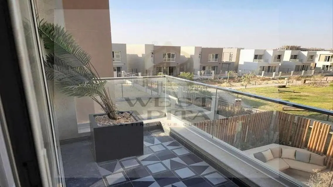 فيلا مستقله للبيع في باديه بالم هيلز بسعر مميز