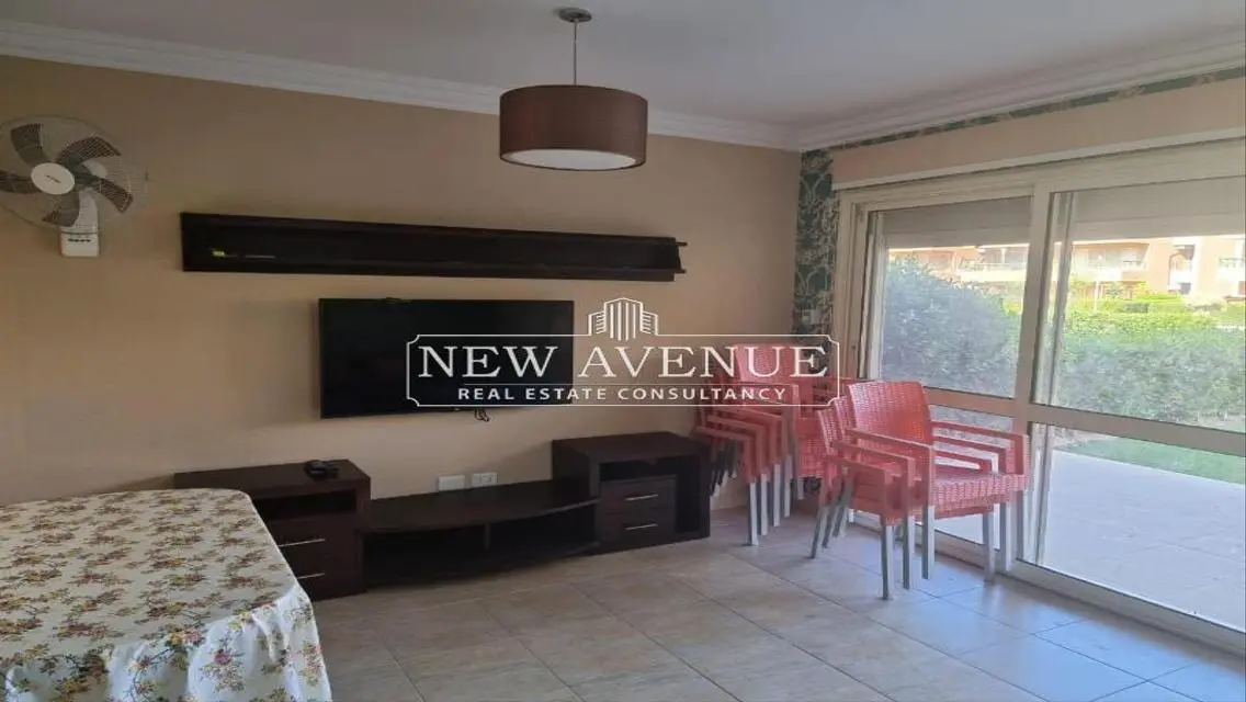 Ground chalet with garden fully furnished in blumar