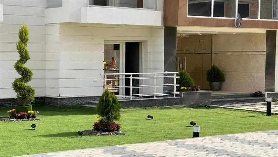 شقه 3غرف استلام فوري بالعاصمه بالتقسيط ع6سنين|OIA