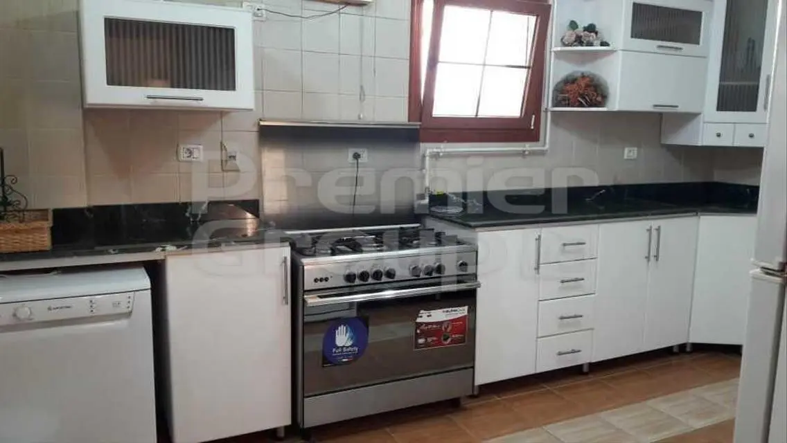 Luxury 3-Bedroom Apartment in a Quiet Area