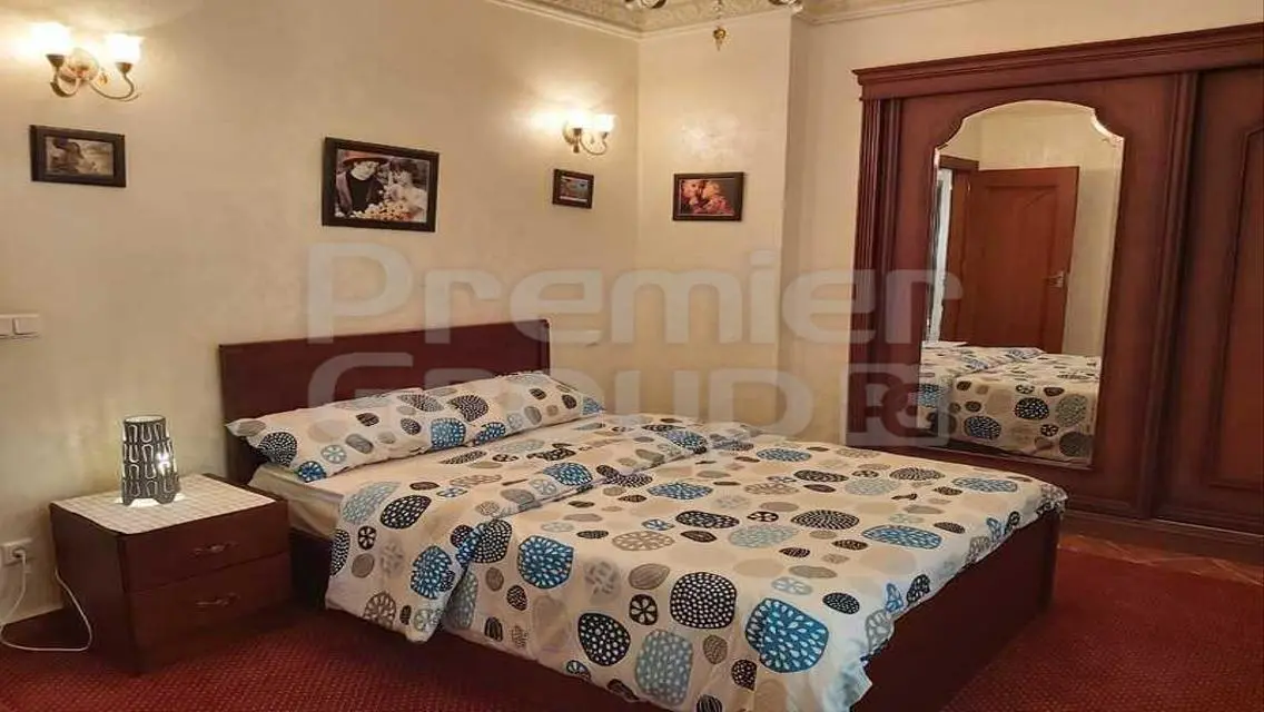 Luxury 3-Bedroom Apartment in a Quiet Area