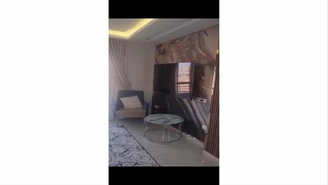 شقة للبيع في المعراج  فيو مفتوح على شارع الزهراء