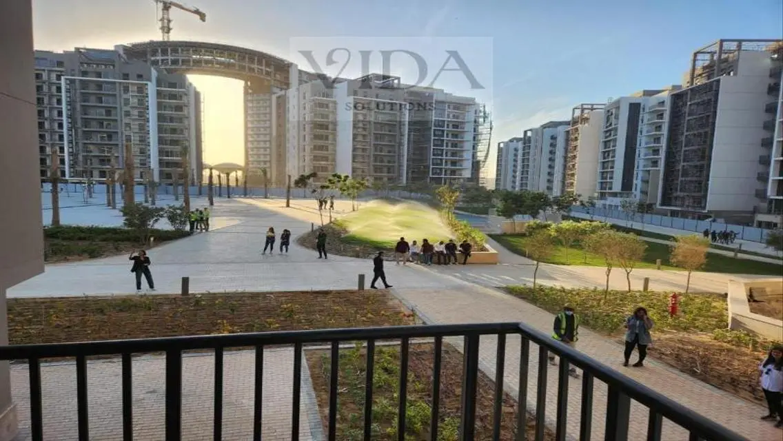 فيلا V4 240 م فى الشيخ زايد  سولانا ويست من أورا