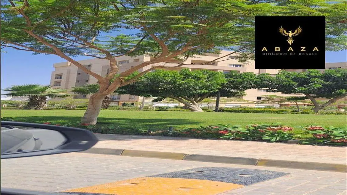 شقه للبيع في كمبوند ذا سكوير بالقاهرة الجديدة
