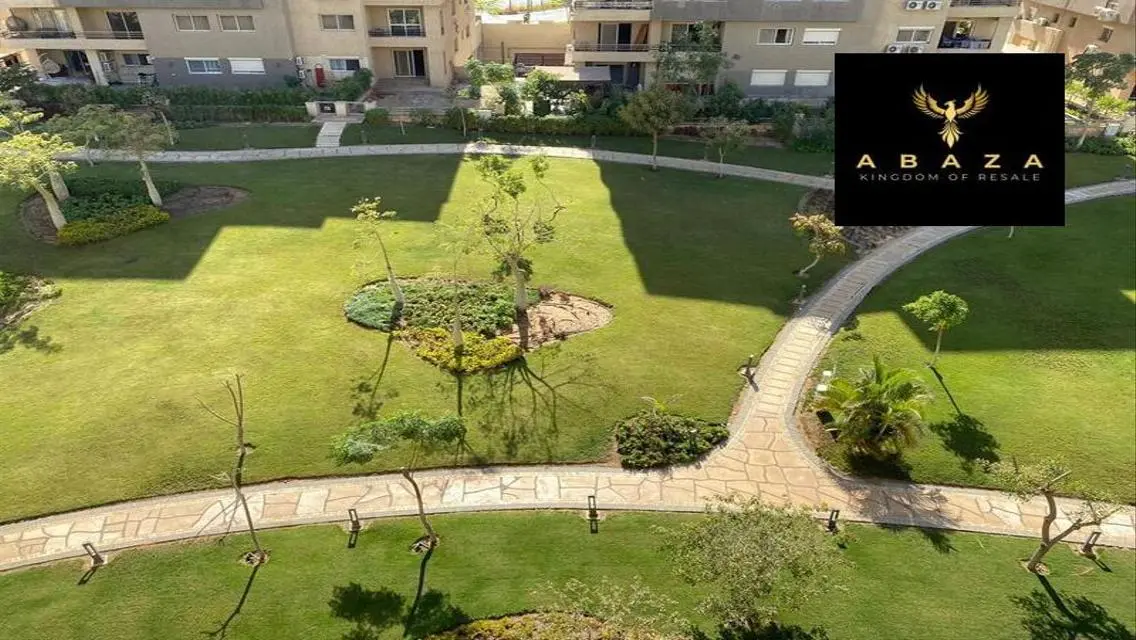 شقه للبيع في كمبوند ذا سكوير بالقاهرة الجديدة