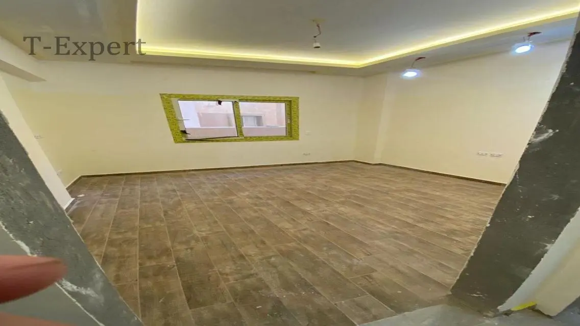 دوبلكس كامل التشطيي والمرافق في اللوتس الجنوبيه