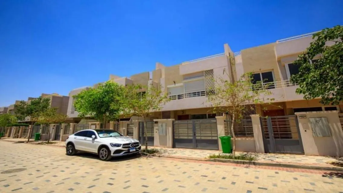 Last 6 bedroom villa for sale, immediate delivery