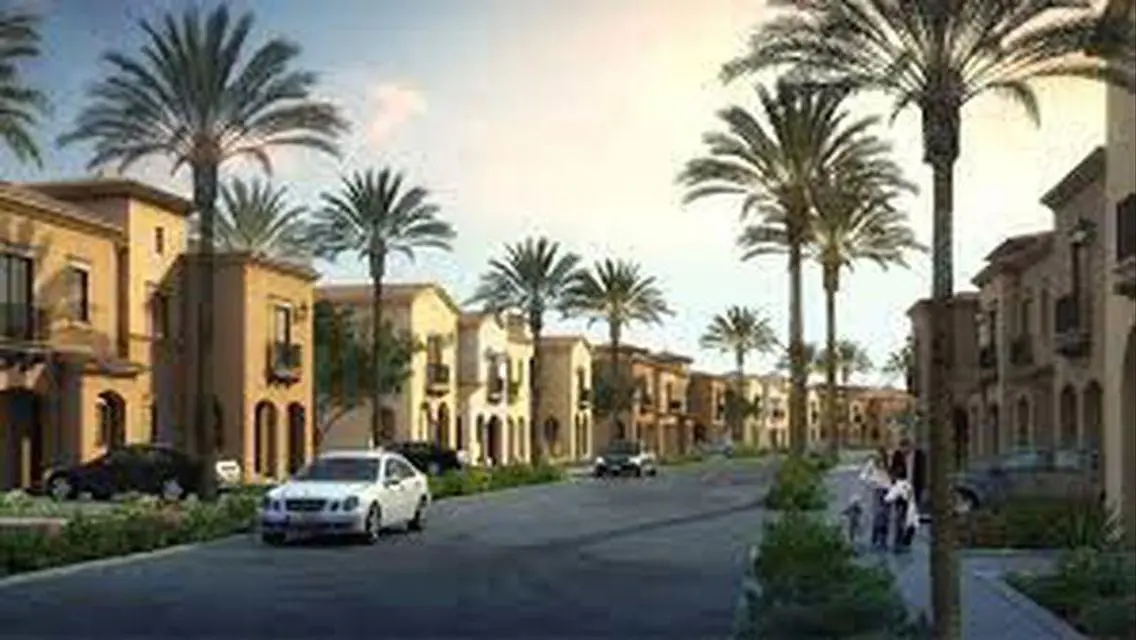townhouse resale installment in compound city gate