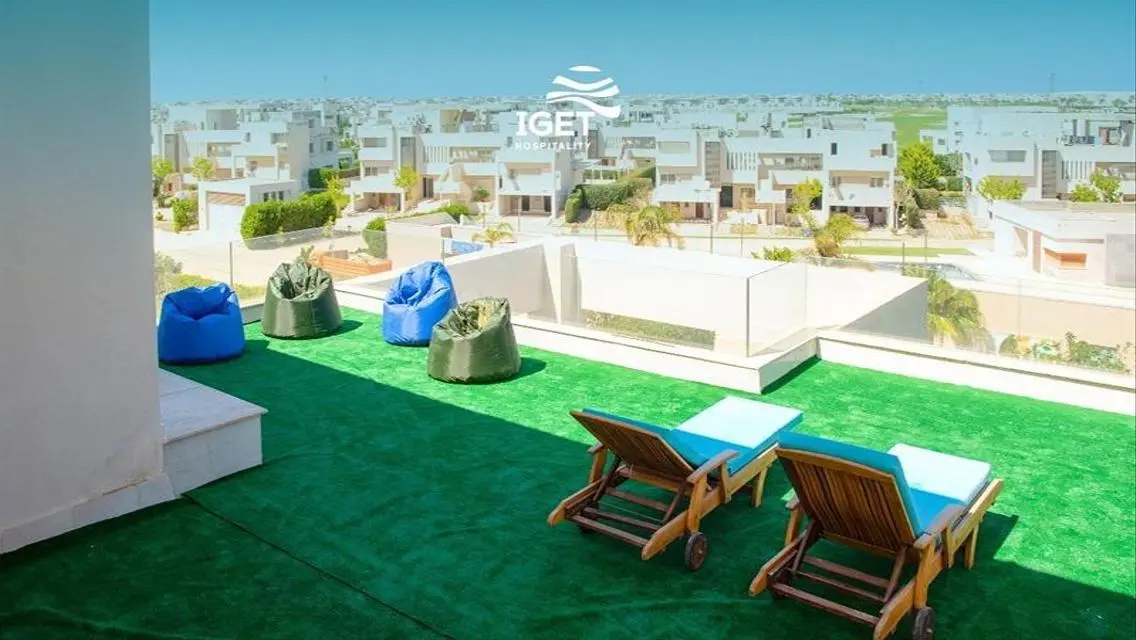 شاليه للايجار فى هاسيندا  باى بموقع مميز
