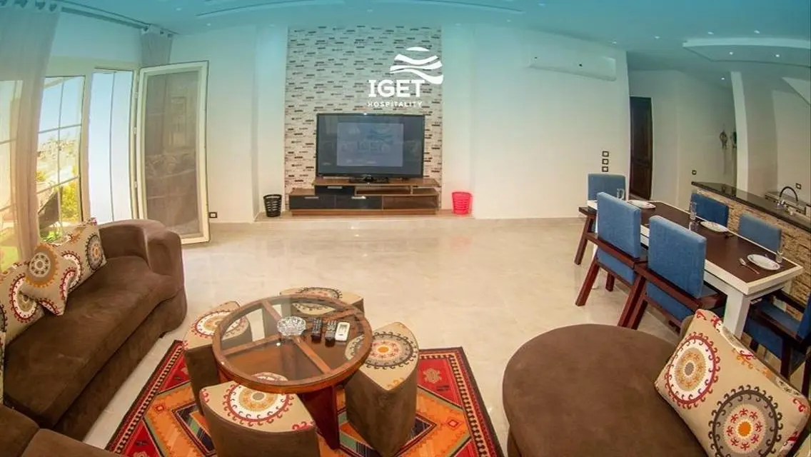 شاليه للايجار فى هاسيندا  باى بموقع مميز