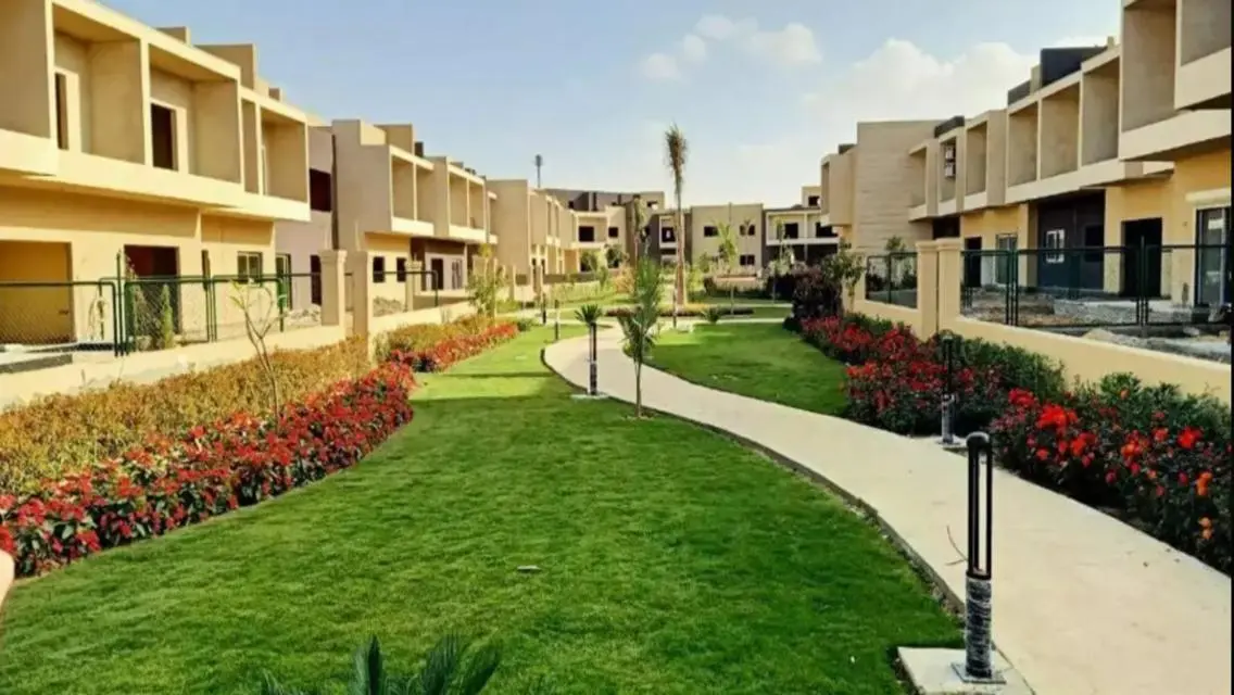 Ready to Move 6Bed Villa , 435m near Palm Hills