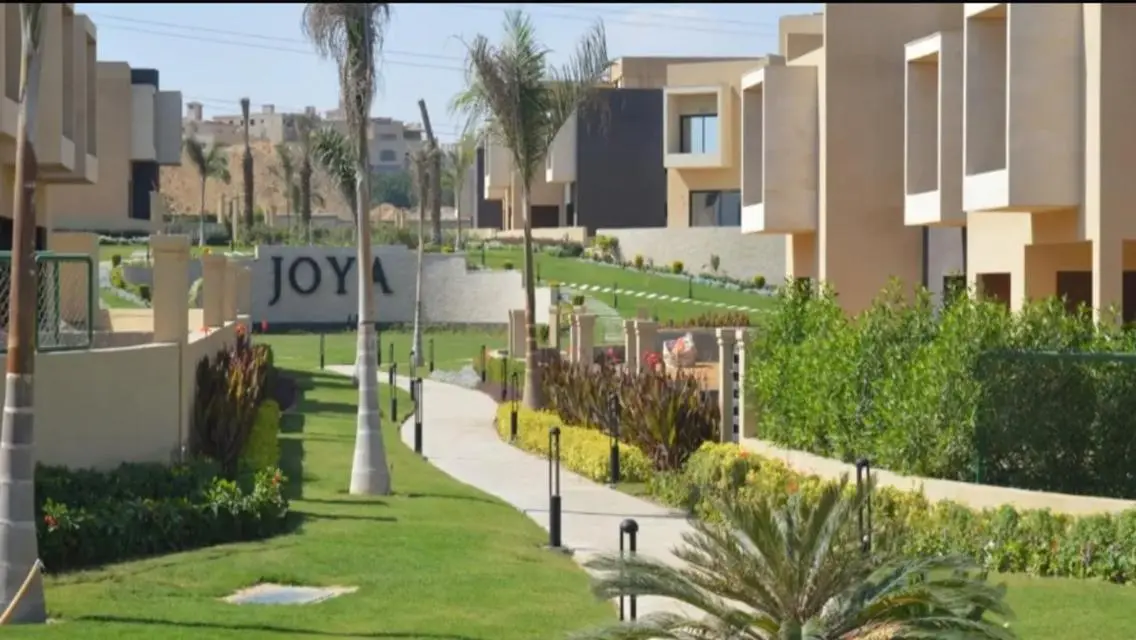 Ready to Move 6Bed Villa , 435m near Palm Hills