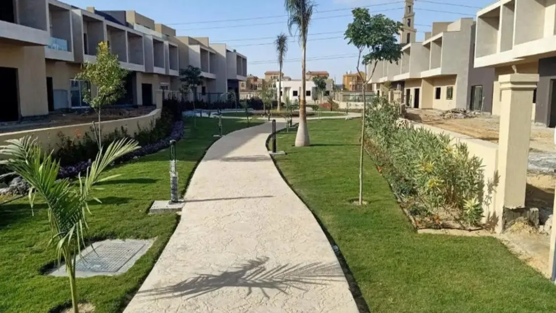 Ready to Move 6Bed Villa , 435m near Palm Hills
