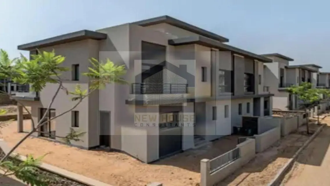 Very prime location Twinhouse - Swanlake Residence