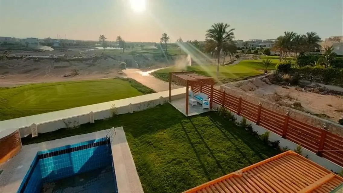 فيلا بحمام سباحه خاص للايجار في هاسيندا بااى