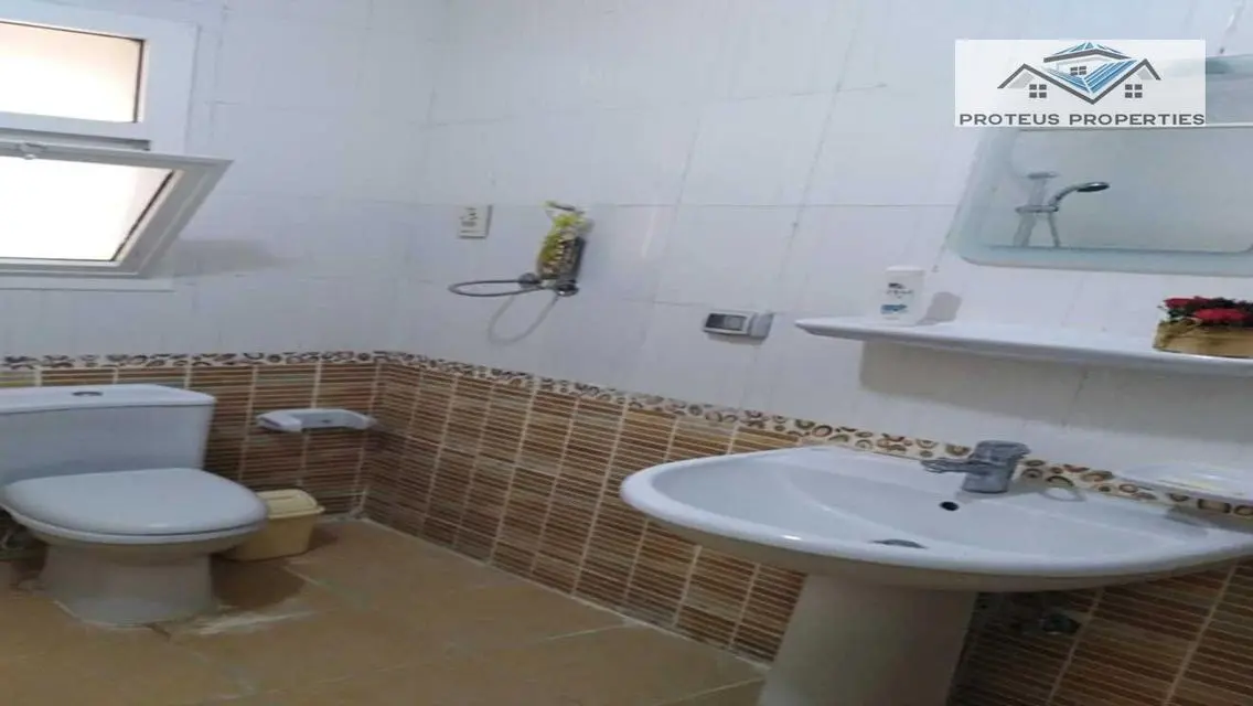 فيلا حديثة بأفضل موقع مع مسبح خاص وحديقة