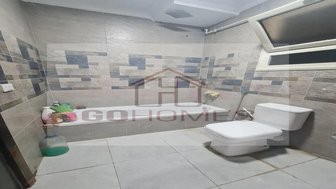 Roof apartment, 220 square meters, for sale - in t