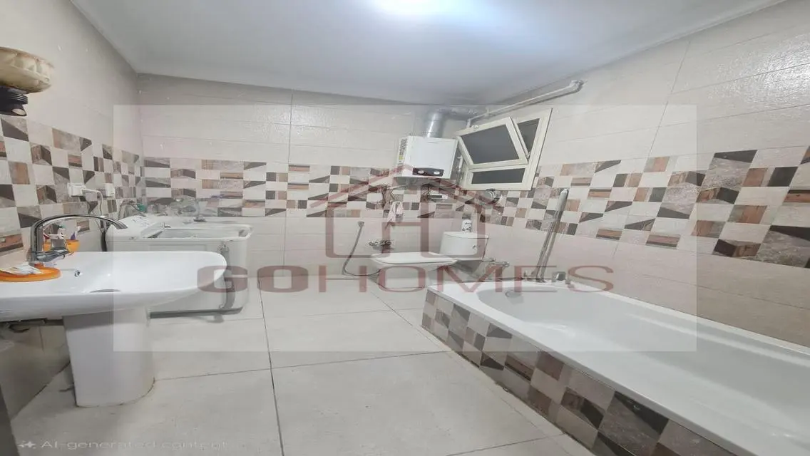 Roof apartment, 220 square meters, for sale - in t