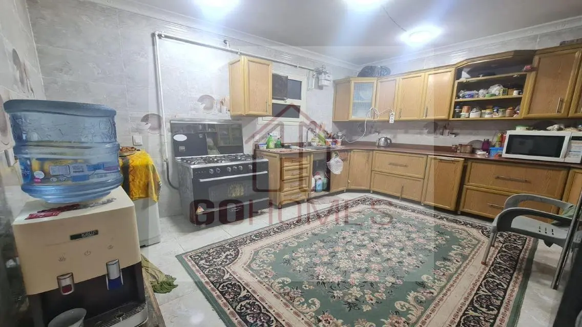 Roof apartment, 220 square meters, for sale - in t