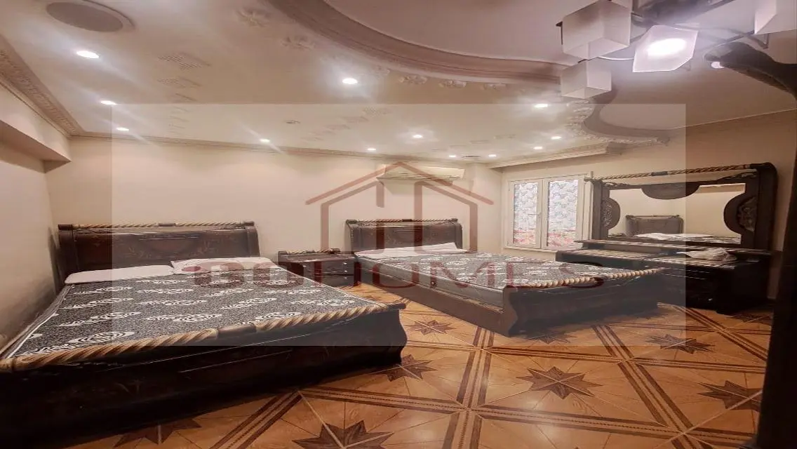 For sale, an apartment of 185 square meters, super