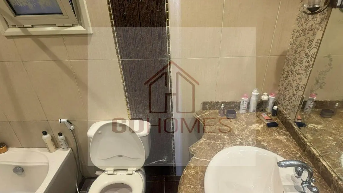 For sale, an apartment of 185 square meters, super