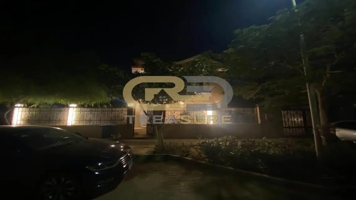 Standalone Villa for sale in Hyde Park Kitchen+ACs
