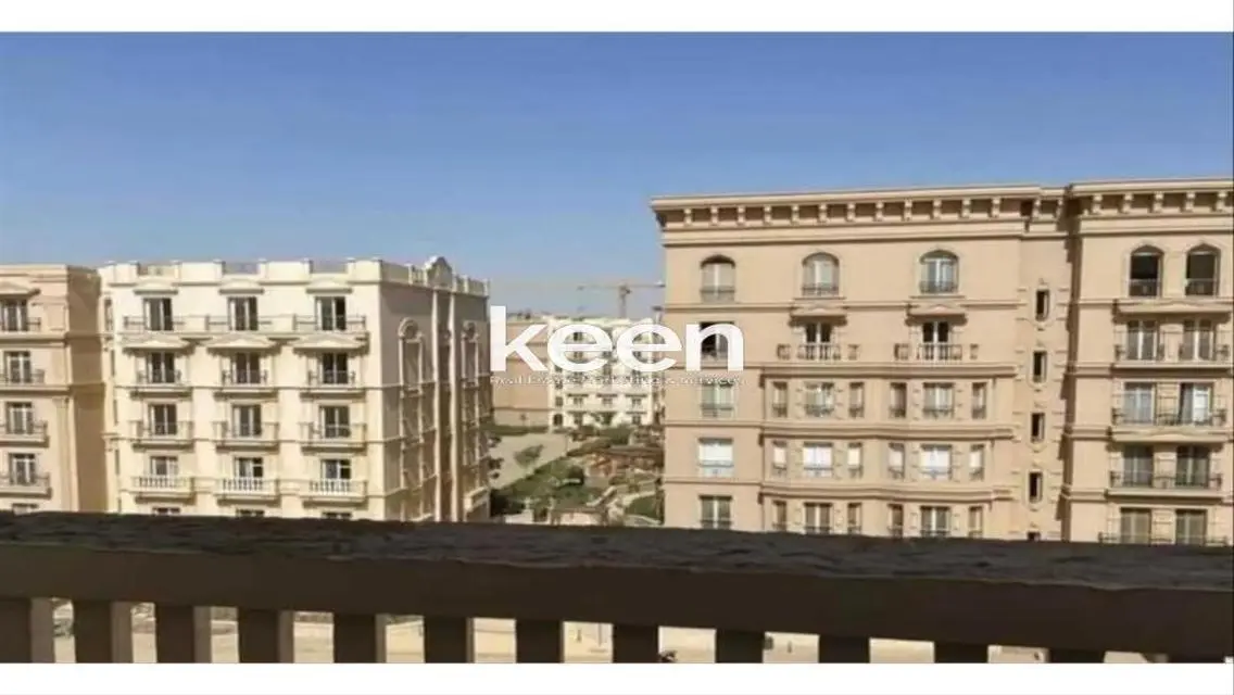 دوبلكس فاخر بحديقة خاصة