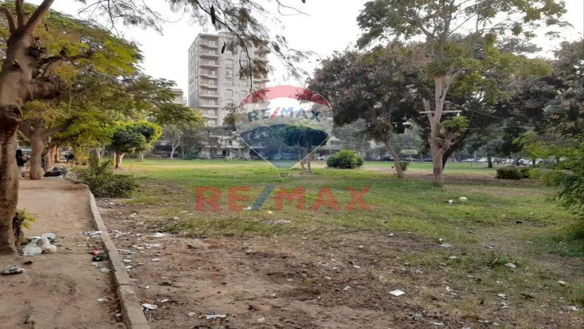 عماره لقطة للبيع فى مصر الجديده  فيو على حديقة