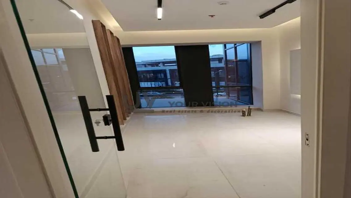 عياده للايجار بمدينتي تشطيبات سوبر لوكس والتكييفات
