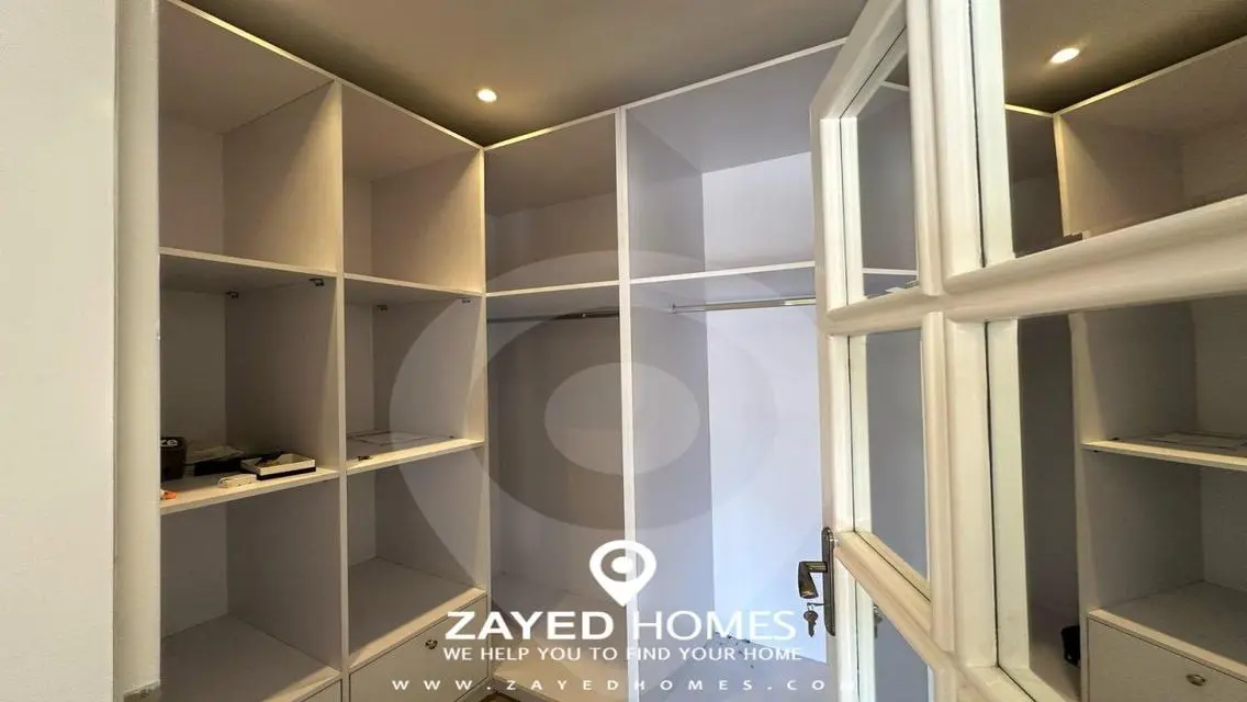 Apartment for rent with kitchen and a&#39;cs in Westow