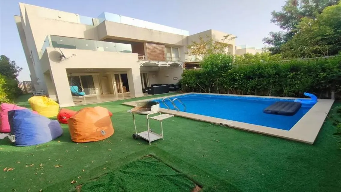 شاليه بحمام سباحه خاص فى هاسيندا باى للايجار