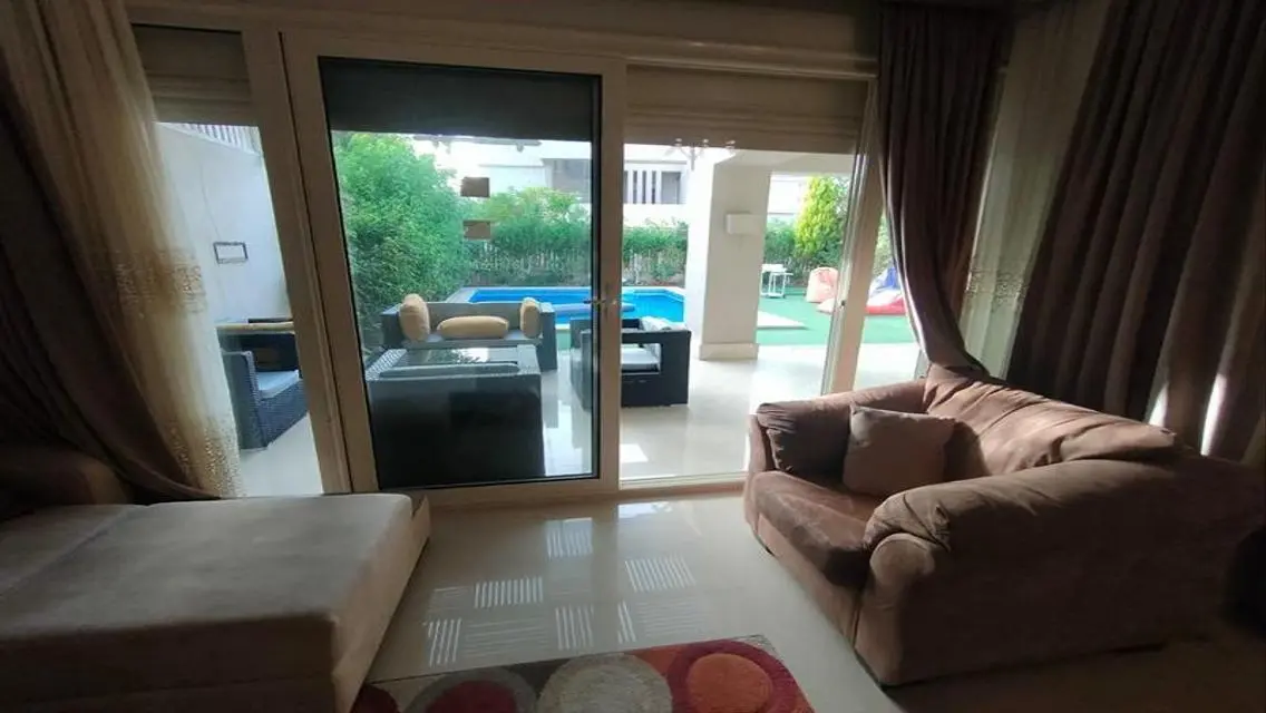 شاليه بحمام سباحه خاص فى هاسيندا باى للايجار