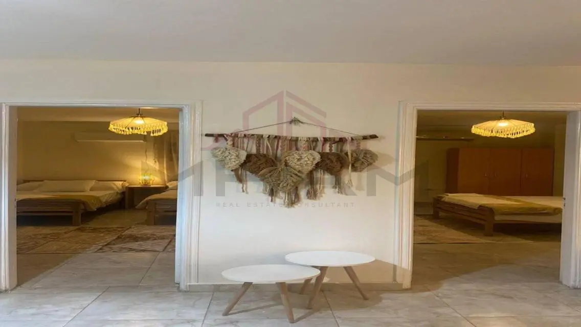 Ultra Lux furnished apartment South Academy
