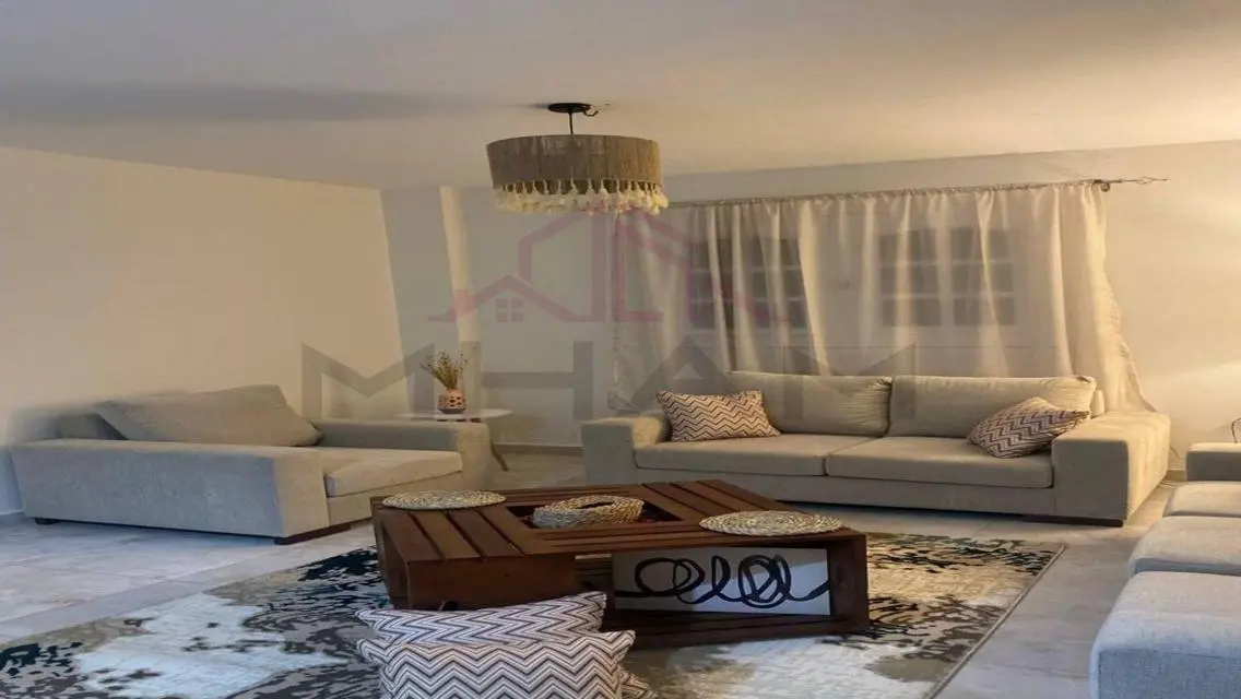 Ultra Lux furnished apartment South Academy