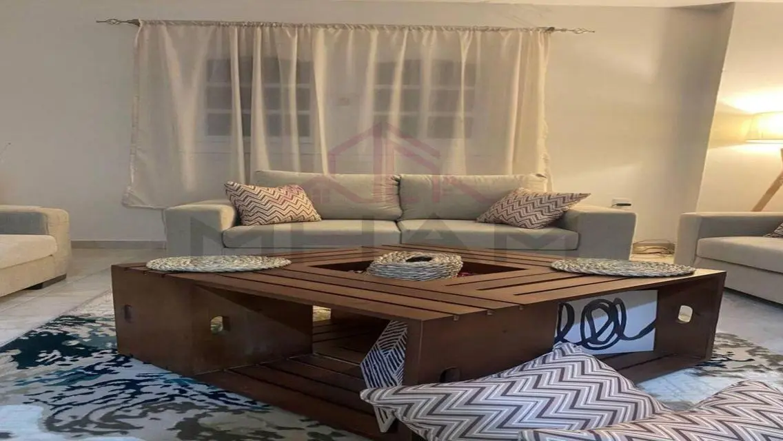 Ultra Lux furnished apartment South Academy
