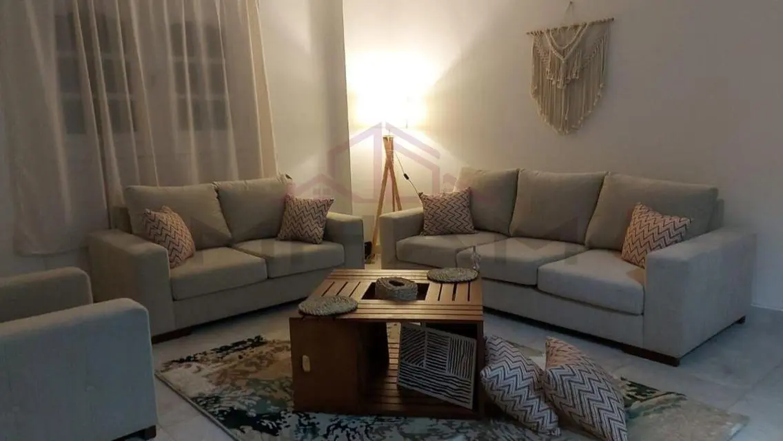 Ultra Lux furnished apartment South Academy