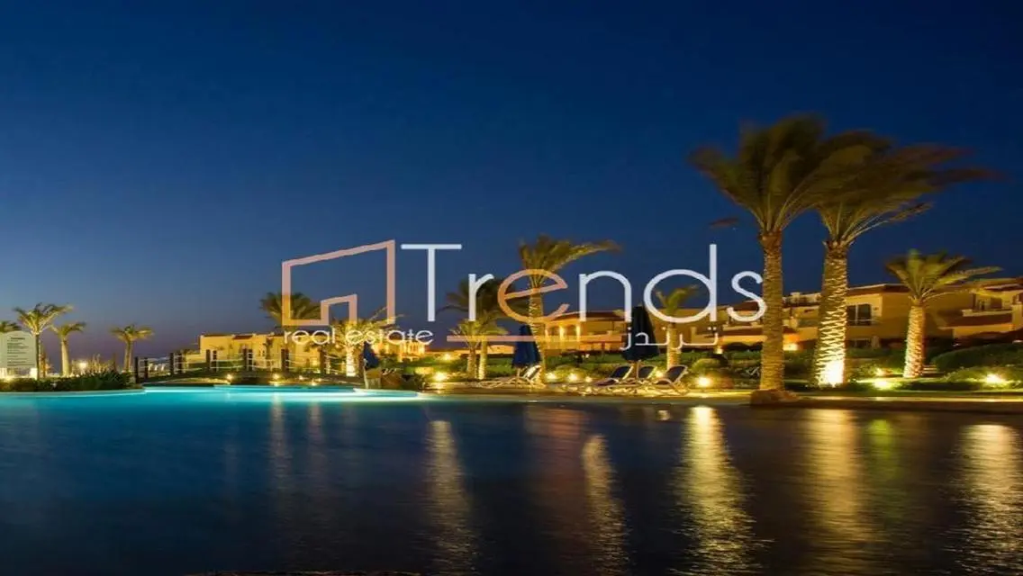 شقة فاخرة مع مسبح مشترك بمساحة مريحة