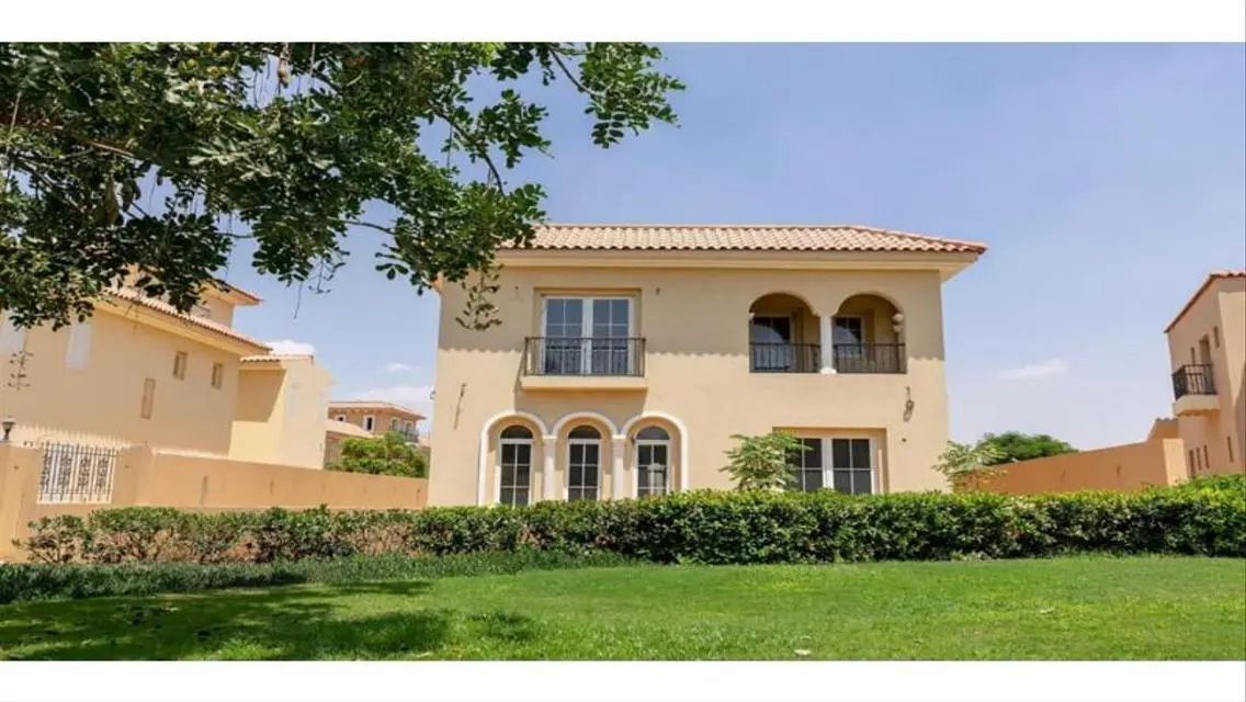 For sale in Hyde Park Compound, a villa