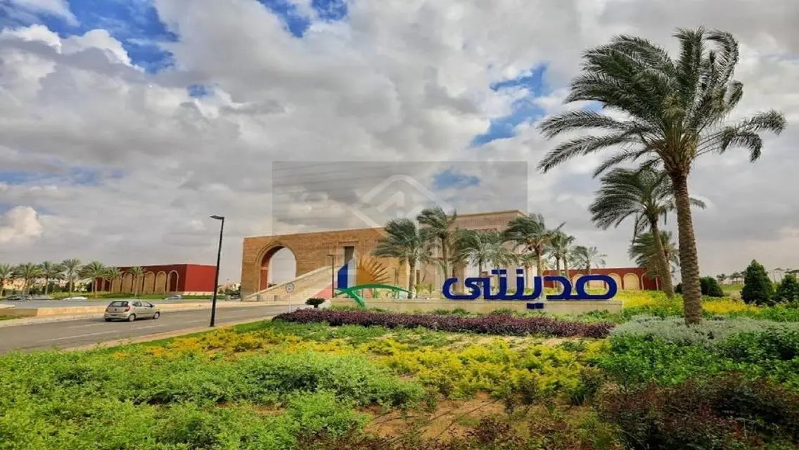 شقة للبيع في مدينتيB6 أمام الخدمات مباشر فيو جاردن