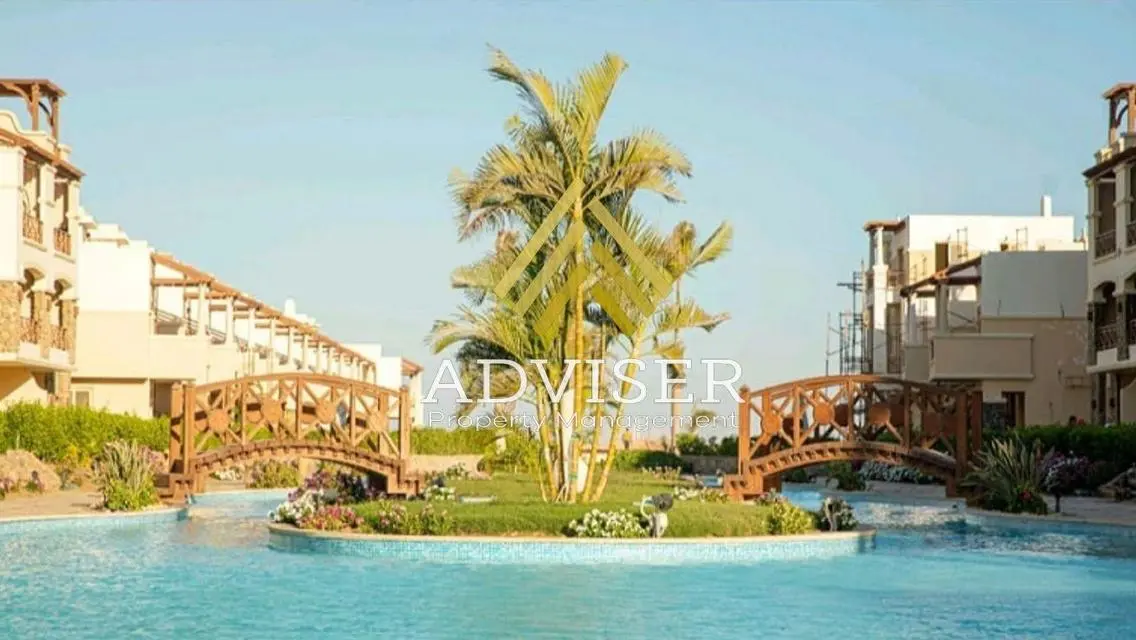 Pay 10% View On Reality Sea View Chalet Blue Blue