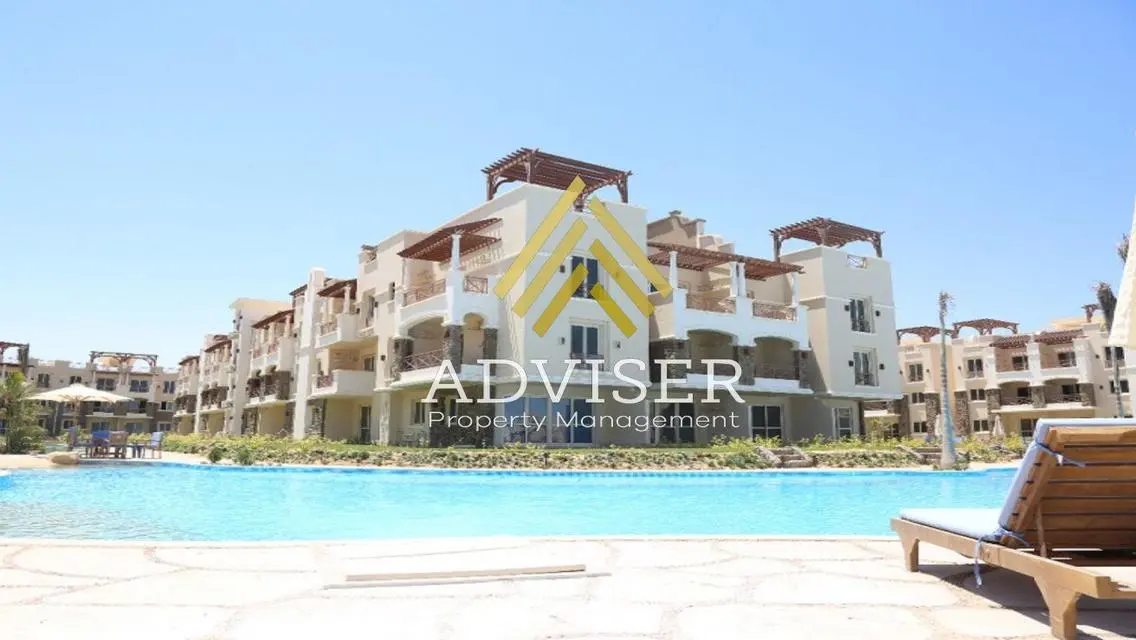 Pay 10% View On Reality Sea View Chalet Blue Blue