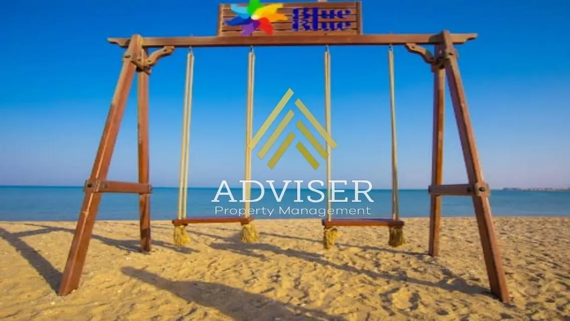 Pay 10% View On Reality Sea View Chalet Blue Blue