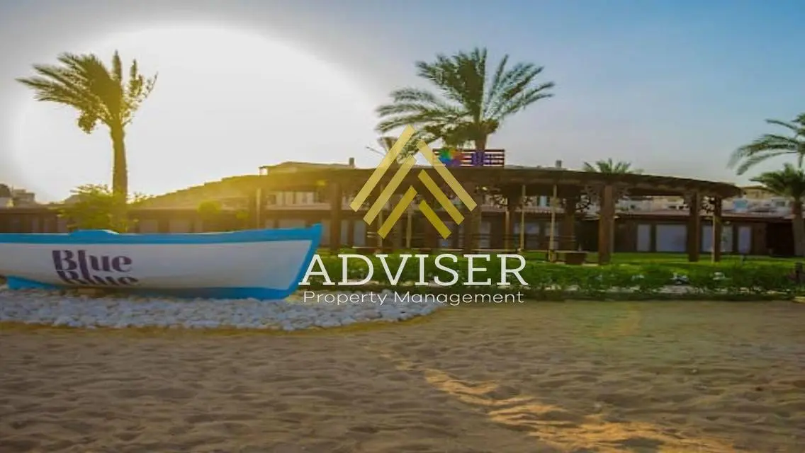 Pay 10% View On Reality Sea View Chalet Blue Blue