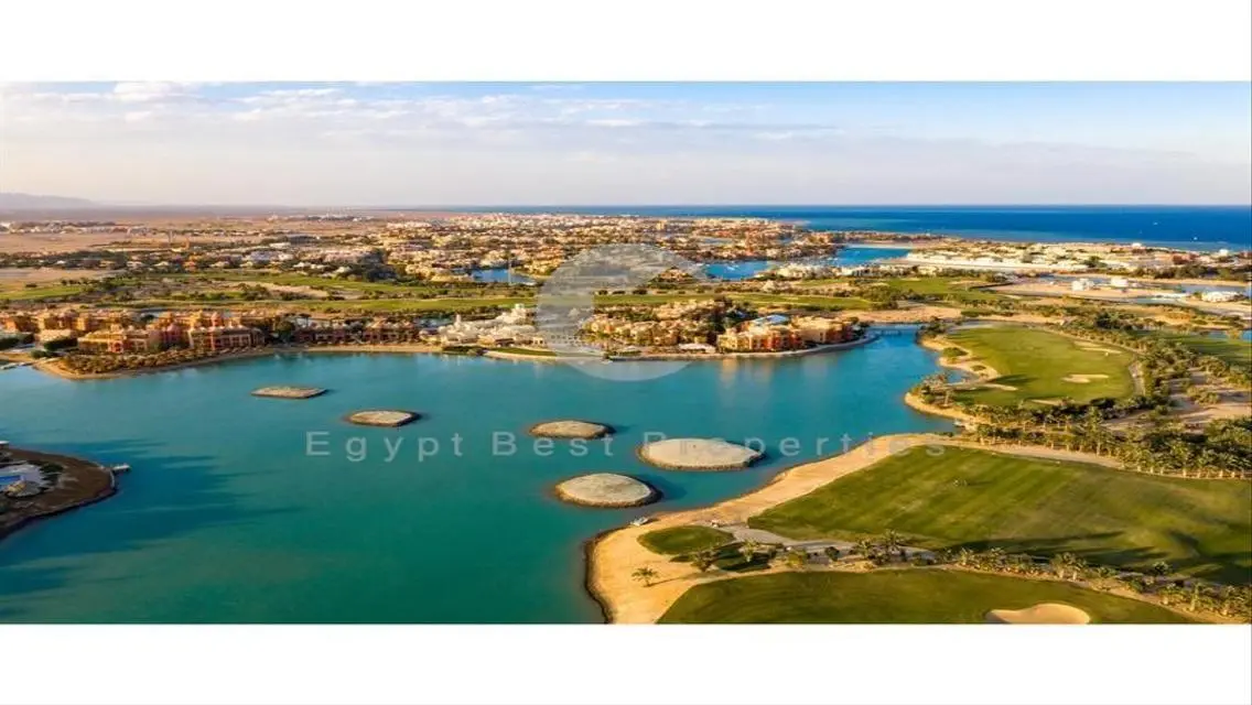 شقة جاهزة للسكن في مانجروفي الجونة برايم لوكيشن
