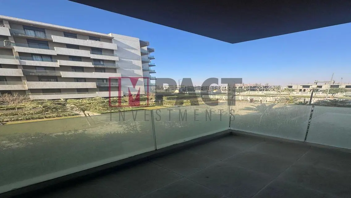 Distinctive apartment 180m in prime location