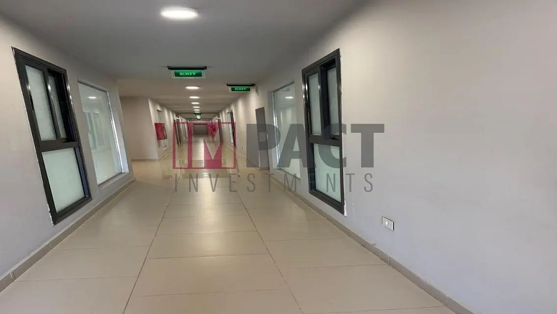 Distinctive apartment 180m in prime location