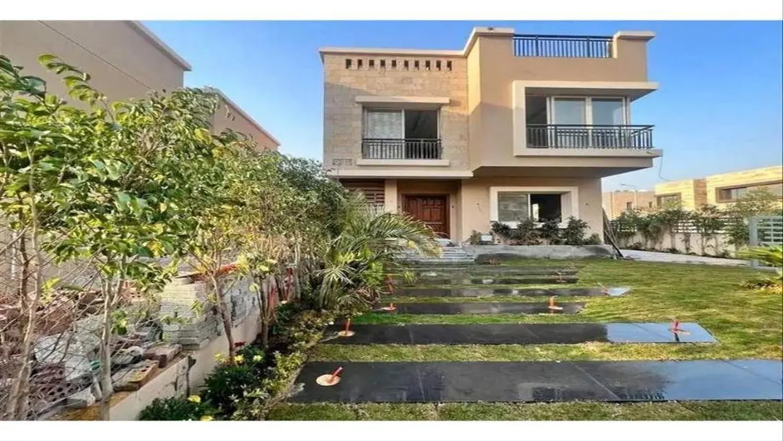 كواترو فيلا للبيع فى كمبوند تاج سيتى بخصم مميز