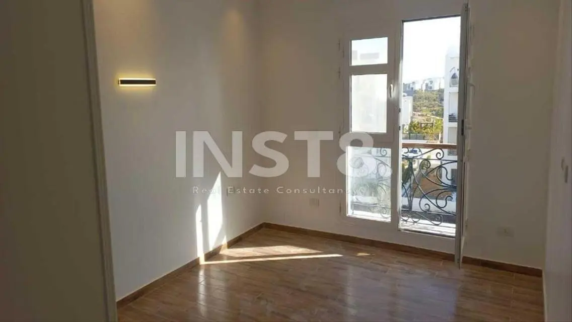 Luxe apartment for rent in Hyde park