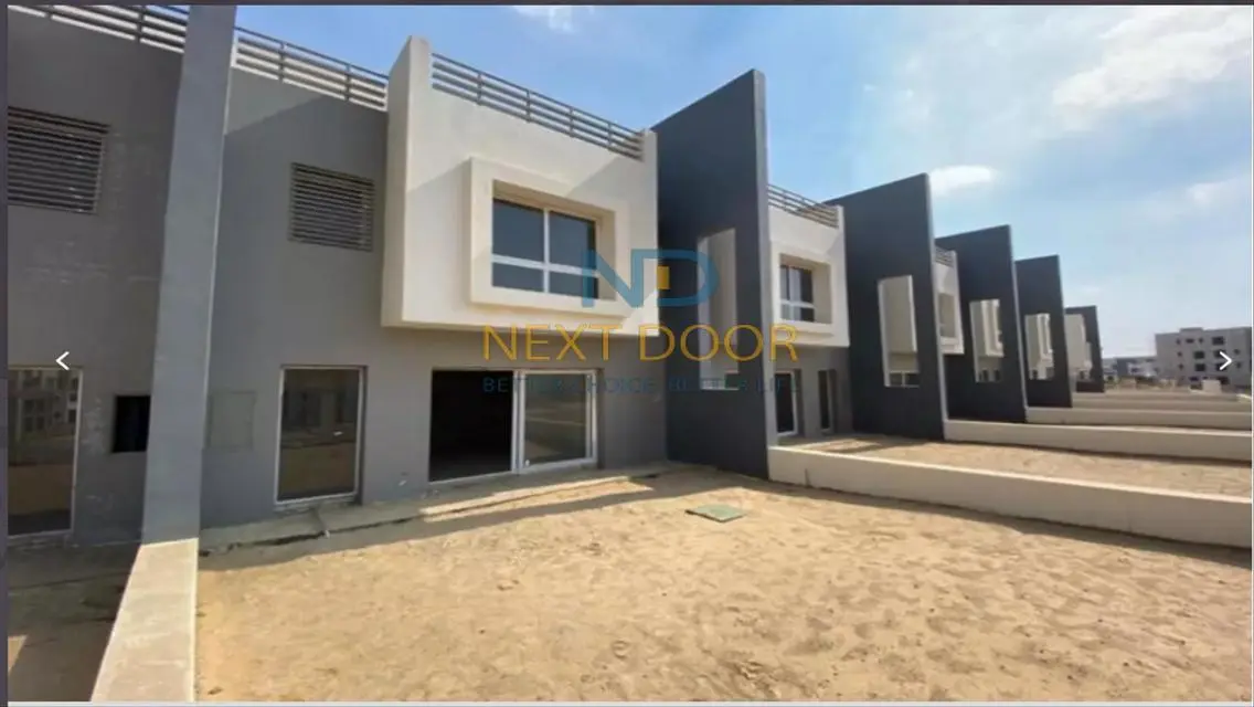 townhouse for sale in Hydepark prime location