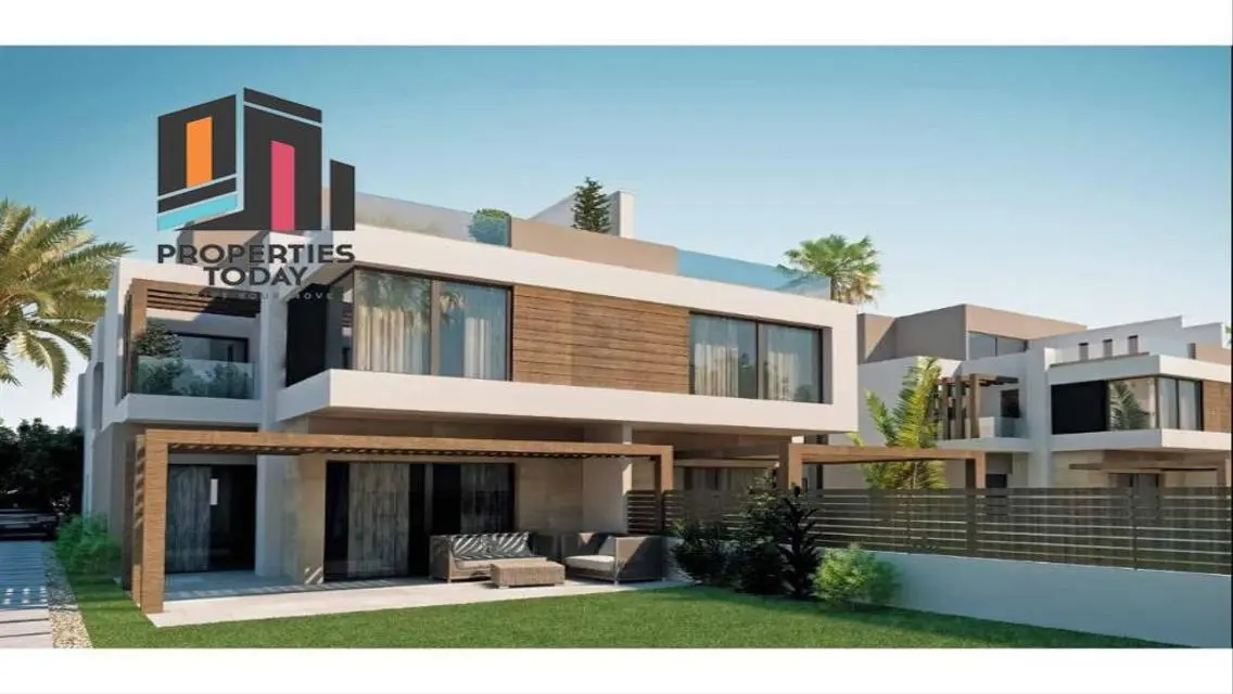Family house with penthouse installments
